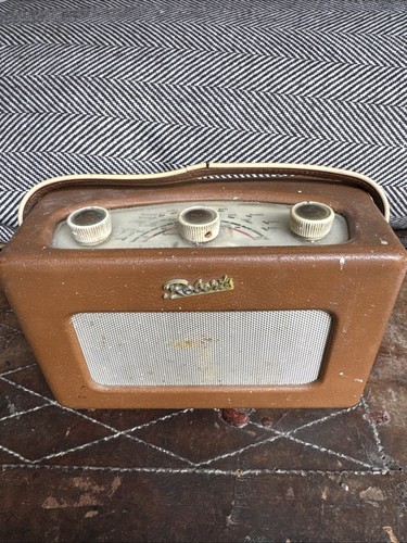 Robert transistor radio - robert’s,