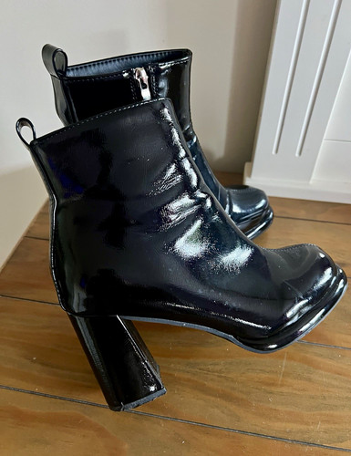 Women black faux patent - black,