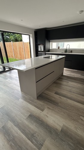Nearly new wren kitchen - -, must