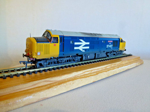 Bachmann 388 class 37 - bachmann,