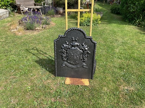 Fire back plate cast - back, iron