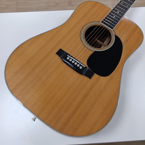 Martin acoustic guitar 01 - martin, guitar-01