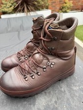 British Army Altberg Defender