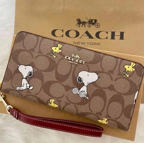 Coach peanuts long zip - peanuts,