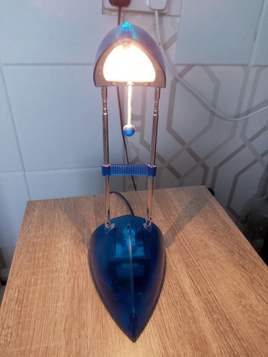 Extendable halogen desk light - halogen,