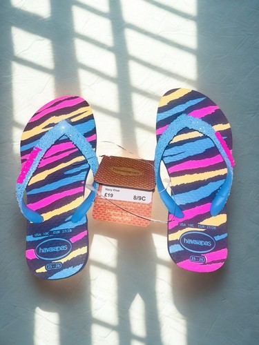 Bnwt girls sparkly flipflops - bnwt,