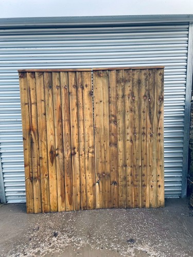 Wooden driveway gates high - wooden,