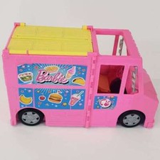 Barbie Food Truck Playset with 3 Dolls RRP 100.00 lot R1347