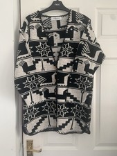 Ladies Cardigan Black & ivory