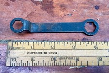 VINTAGE JAGUAR BRAKE BLEEDING
