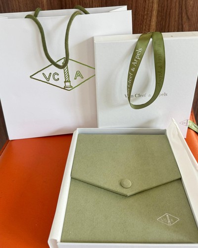 Van cleef arpels - arpels, accessories