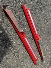 Complete pair of side skirts - Renault Clio RS 197 sport Renaultsport red
