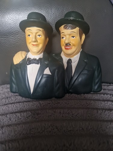 Laurel and hardy head - laurel,