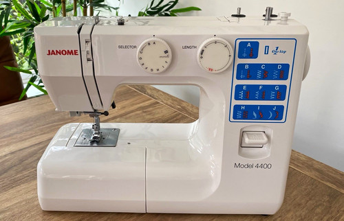 Janome 4400 electric household - electric,