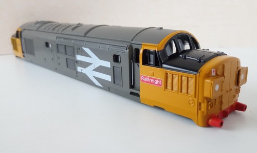 Hornby gauge class 37 - br,
