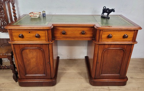 Victorian writing desk - desk, knee