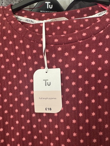 Burgundy star print - tu,