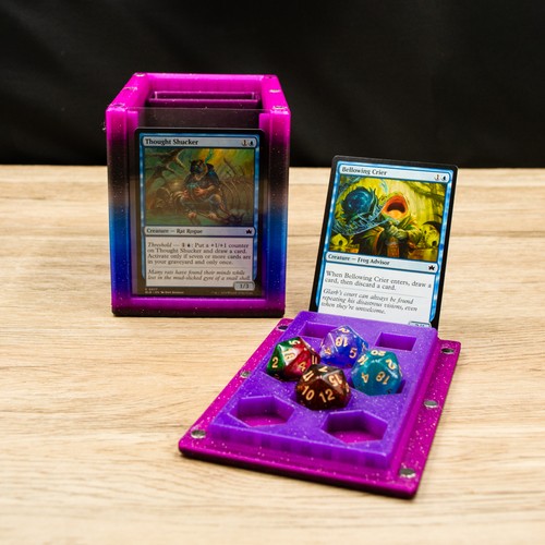 Commander deck box with - commander,