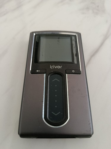 Iriver mp3 player - mp3,