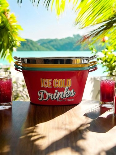 Retro large ice cold drinks - ice,