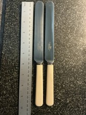 2 VINTAGE STAINLESS STEEL FAUX BONE TABLE, DINNER KNIVES, WALKER & HALL S12