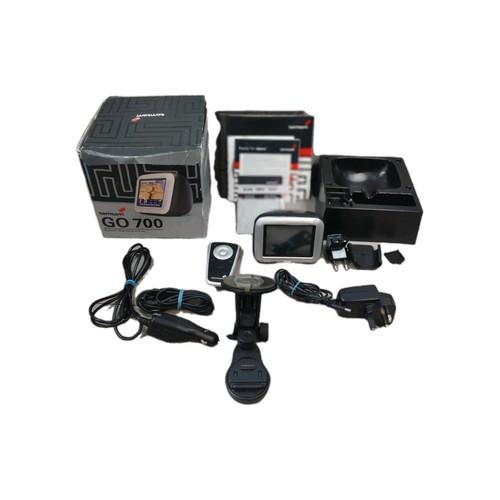 Tomtom 700 sat nav - tomtom,