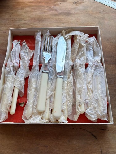Vintage sheffield fish cutlery - sheffield,