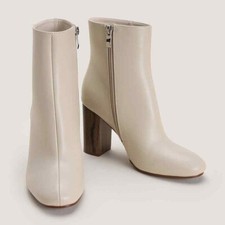 Womens Ecru Almond Toe Ankle