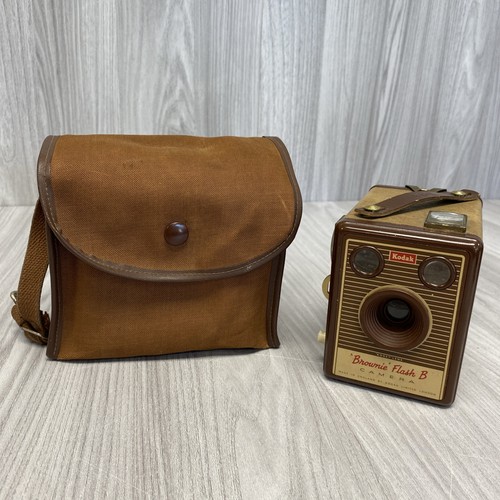 Kodak brownie flash camera - kodak,
