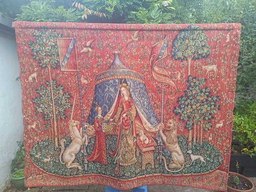 Large medieval style - large,