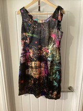 Pause Cafe French Designer