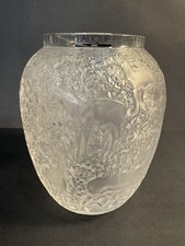 Lalique Crystal Clear/Frosted “Biches” Deer Vase MINT w/Label & Base Pads