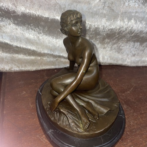 Small seated nude bronze - small,