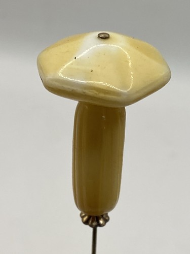 Pretty vintage hat pin - pretty,