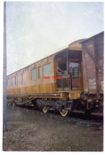 Photo old wooden railway - photo,