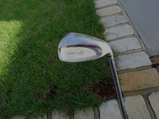 WILSON DEEP RED11 WITH FAT SHAFT  9 IRON 41* STEEL REGULAR FLEX  FAT SHAFT 36.5"