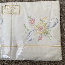 Vintage Set of 2 white pillow