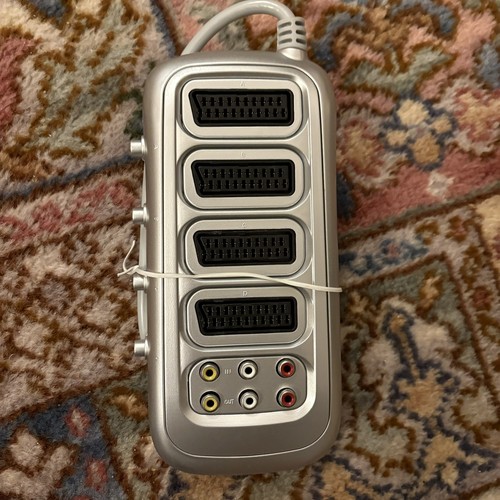 Way switchable scart - 4, switch