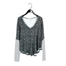 Myrine Antwerp Grey Beige Geometric Floral Panelled Floaty T-Shirt - Size M