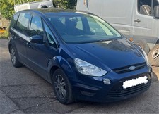 Ford max breaking - max,