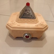 Vintage Showa Pyramid Treasure