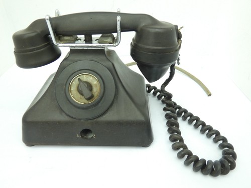 Bakelite 1930 pyramid - bakelite, 1930's