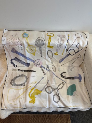 Hermès carré silk scarf - hermès,