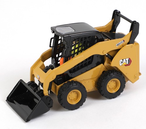 Diecast masters mini loader - diecast,