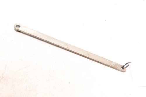 Brake drum support strut