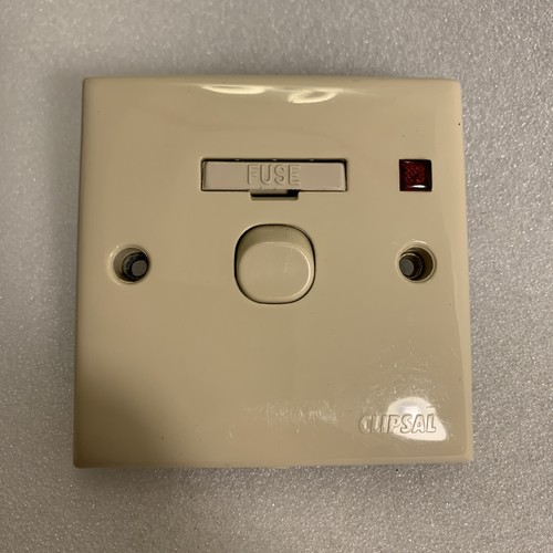 Clipsal fuse switch - clipsal,