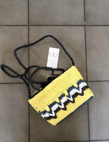 Zara yellow natural wowen mini - zara,