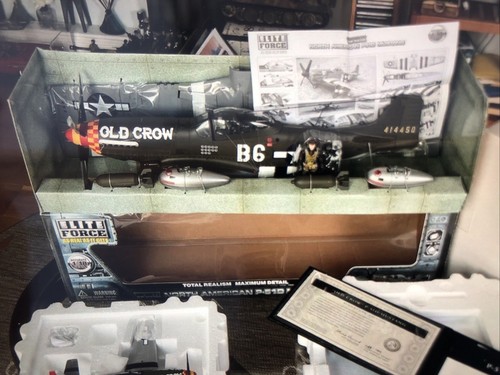 Mustang old crow - old, pilot