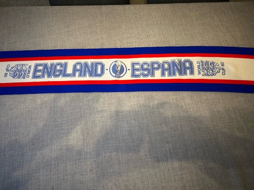England world cup 1982 scarf - cup,