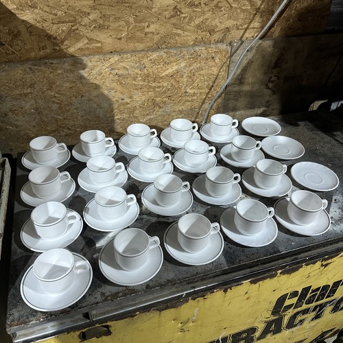 Vintage arcopal cups and - 25,